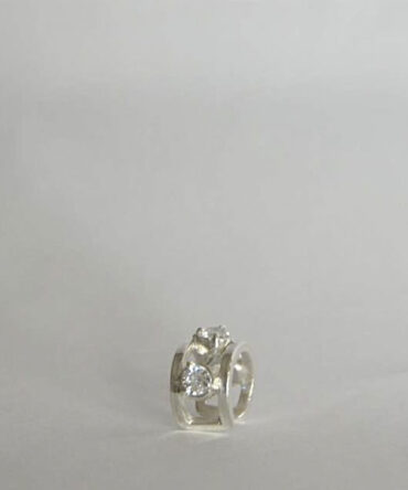 Ear cuff